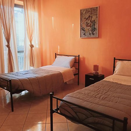 Appartamento La Casa di Laura Ciriè Esterno foto
